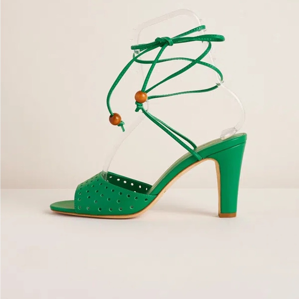 Charlotte Stone Lionel size 9